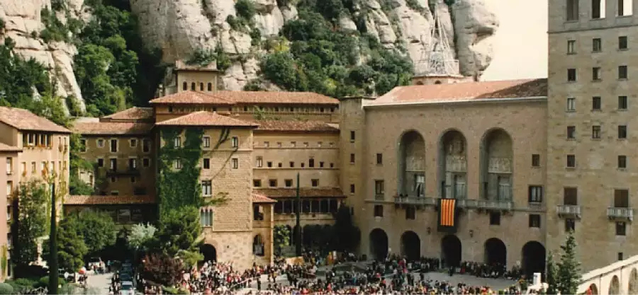 Diada  de la Mare de Deu de Montserrat - 27 d'abril