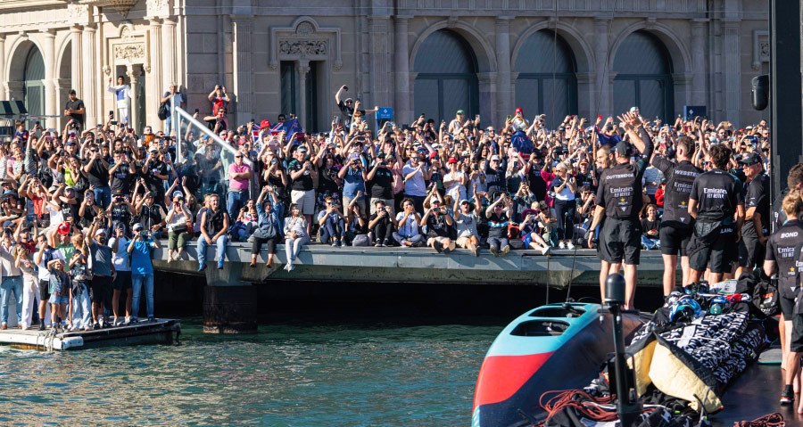 Emirates Team New Zealand guanya la Louis Vuitton 37a America's Cup