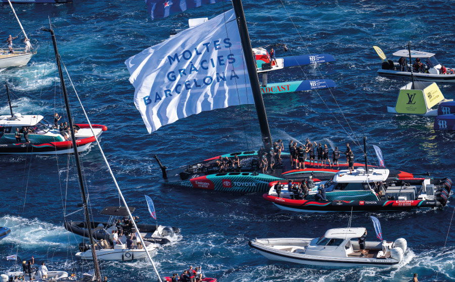 Emirates Team New Zealand fa Història a Barcelona