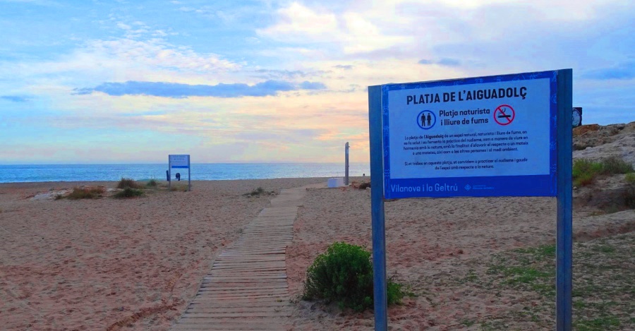 Naturisme i nudisme espais Catalunya com a Aiguadolç