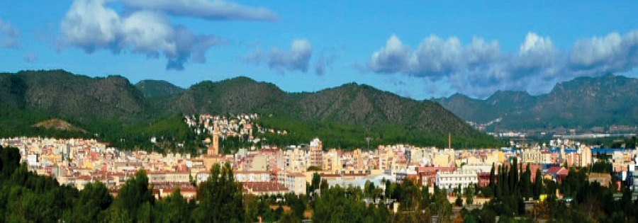 Per Festa Major, puja al balcó  es la Crida del Vendrell 