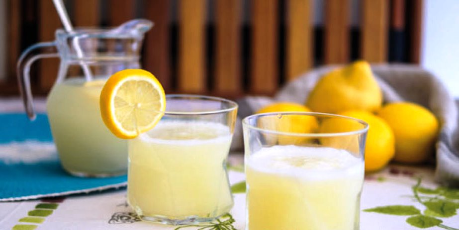 Una buena limonada, gran sugerencia para el calor del verano