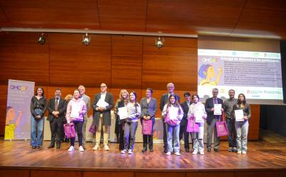 Entrega de diplomes a les participants: Montserrat Guàrdia, presidenta del Consell Social UPC; Anna Mujal, vicerectora de Docència Estudiantat UPC; Oriol Pujol, degà Facultat de Matemàtiques i Informàtica de la UB; Juan Jesús Donaire, degà Facultat de Ciències de la UAB; Jordi Guàrdia, degà Facultat Matemàtiques i Estadística de la UPC; Pepin Beltran, secretària Millora Educativa, Departament d'Educació de la Generalitat de Catalunya; Miquel Gómez, director Fundació Catalana per a la Recerca i la Innovació; Àngel Messeguer, secretari general de l'Institut d'Estudis Catalans - Elisa Albiñana, Data Scientist d'Aylilabs; Eloy Bernal, responsable de màrqueting de Casio - 2a. Olimpíada Matemàtica Catalana Femenina