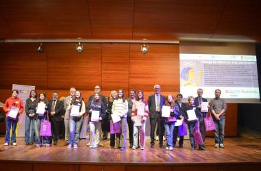 Entrega de diplomes a les participants: Montserrat Guàrdia, presidenta del Consell Social UPC; Anna Mujal, vicerectora de Docència Estudiantat UPC; Oriol Pujol, degà Facultat de Matemàtiques i Informàtica de la UB; Juan Jesús Donaire, degà Facultat de Ciències de la UAB; Jordi Guàrdia, degà Facultat Matemàtiques i Estadística de la UPC; Pepin Beltran, secretària Millora Educativa, Departament d'Educació de la Generalitat de Catalunya; Miquel Gómez, director Fundació Catalana per a la Recerca i la Innovació; Àngel Messeguer, secretari general de l'Institut d'Estudis Catalans - Elisa Albiñana, Data Scientist d'Aylilabs; Eloy Bernal, responsable de màrqueting de Casio - 2a. Olimpíada Matemàtica Catalana Femenina